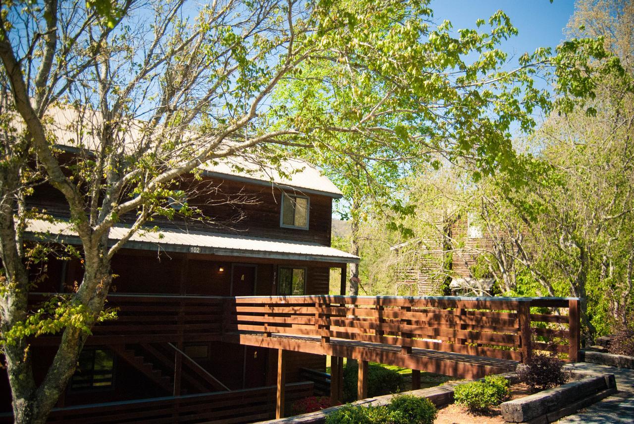 Country Hideaway At Mountain Lakes Resort Cleveland Exterior photo